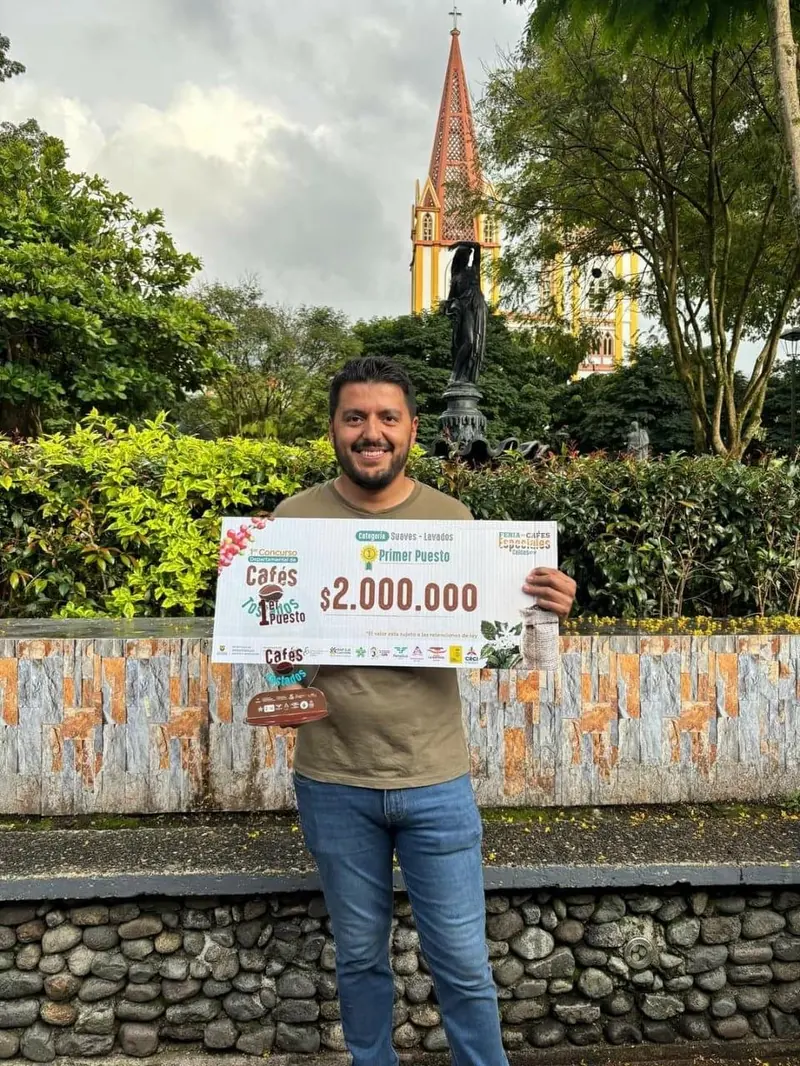 Alejandro Álvarez, 1er puesto en el 1er Concurso Departamental de Cafés Tostados 2024